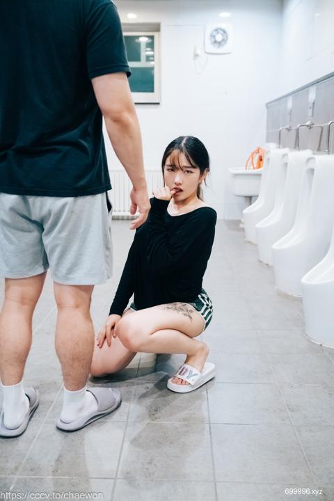  SonSon (손손) - Public Toilet - part 01